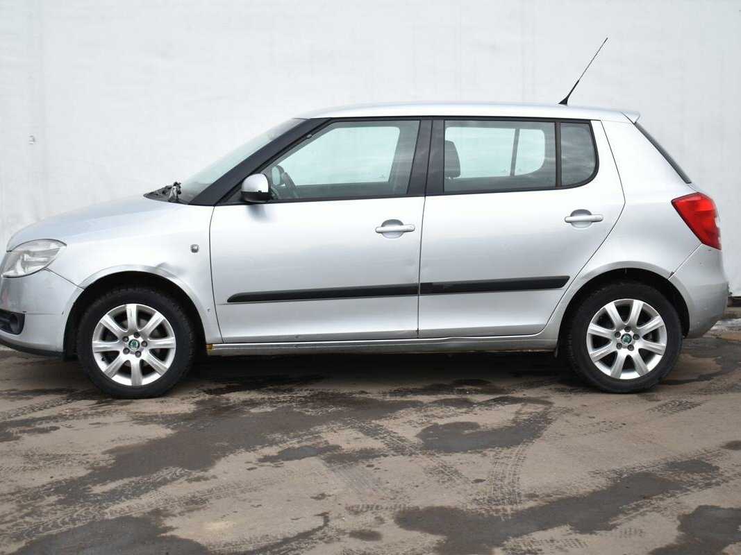 Skoda Fabia с пробегом — 2008 год. Фото: #7