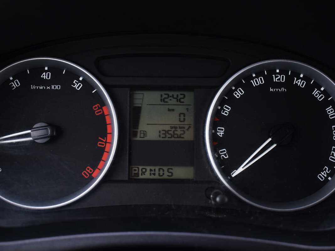 Skoda Fabia с пробегом — 2008 год. Фото: #10