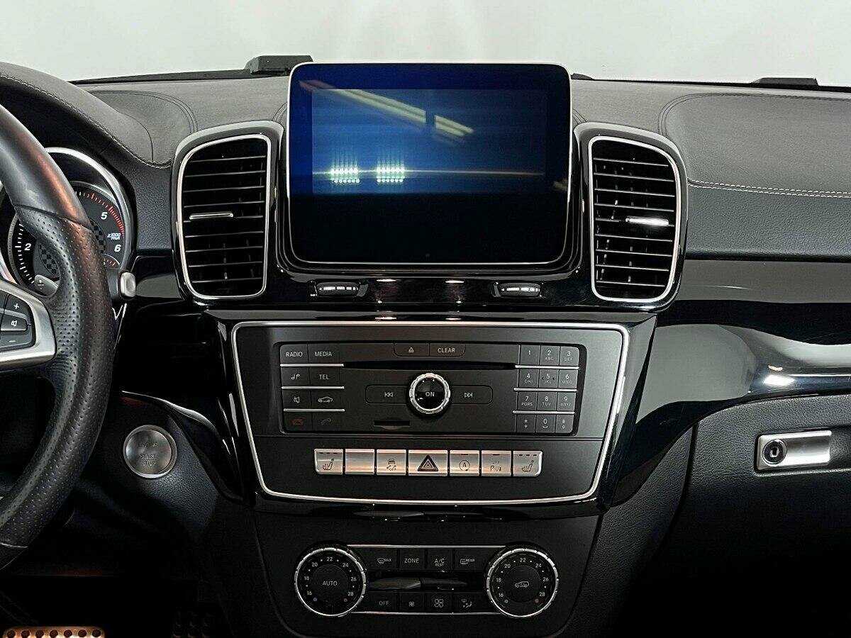 Mercedes-Benz GLE Coupe с пробегом — 2016 год. Фото: #11