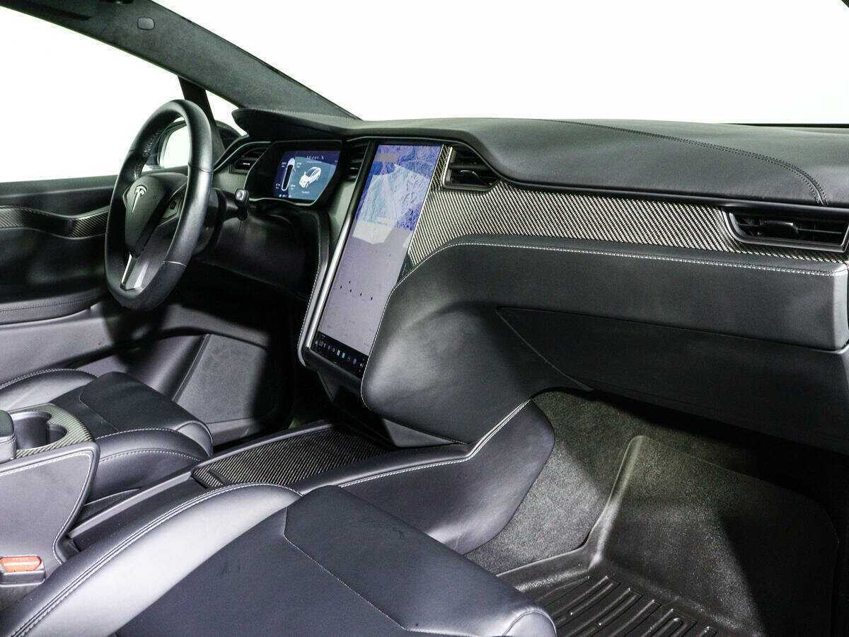 Tesla Model X с пробегом — 2019 год. Фото: #8