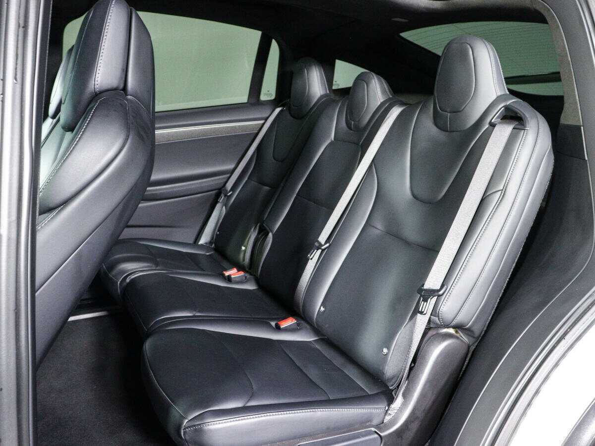 Tesla Model X с пробегом — 2019 год. Фото: #9