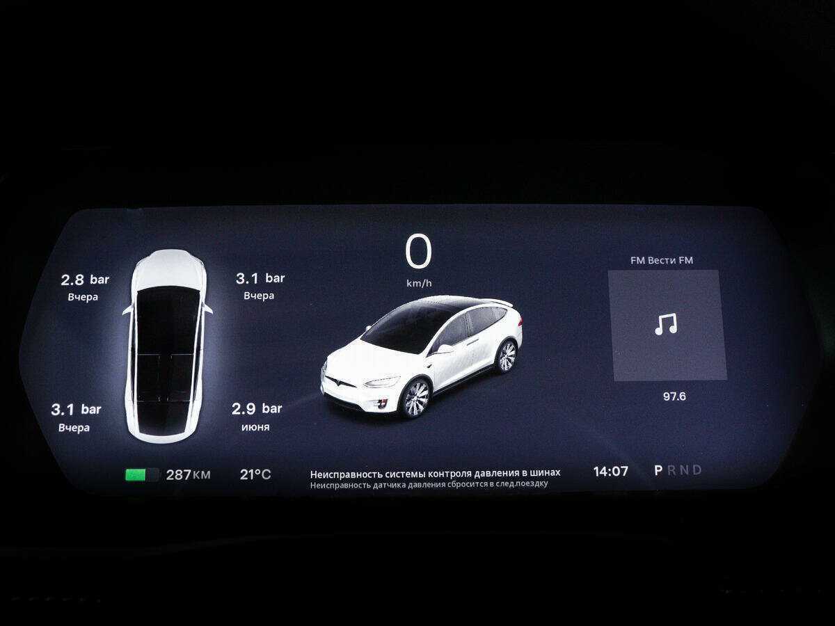 Tesla Model X с пробегом — 2019 год. Фото: #10