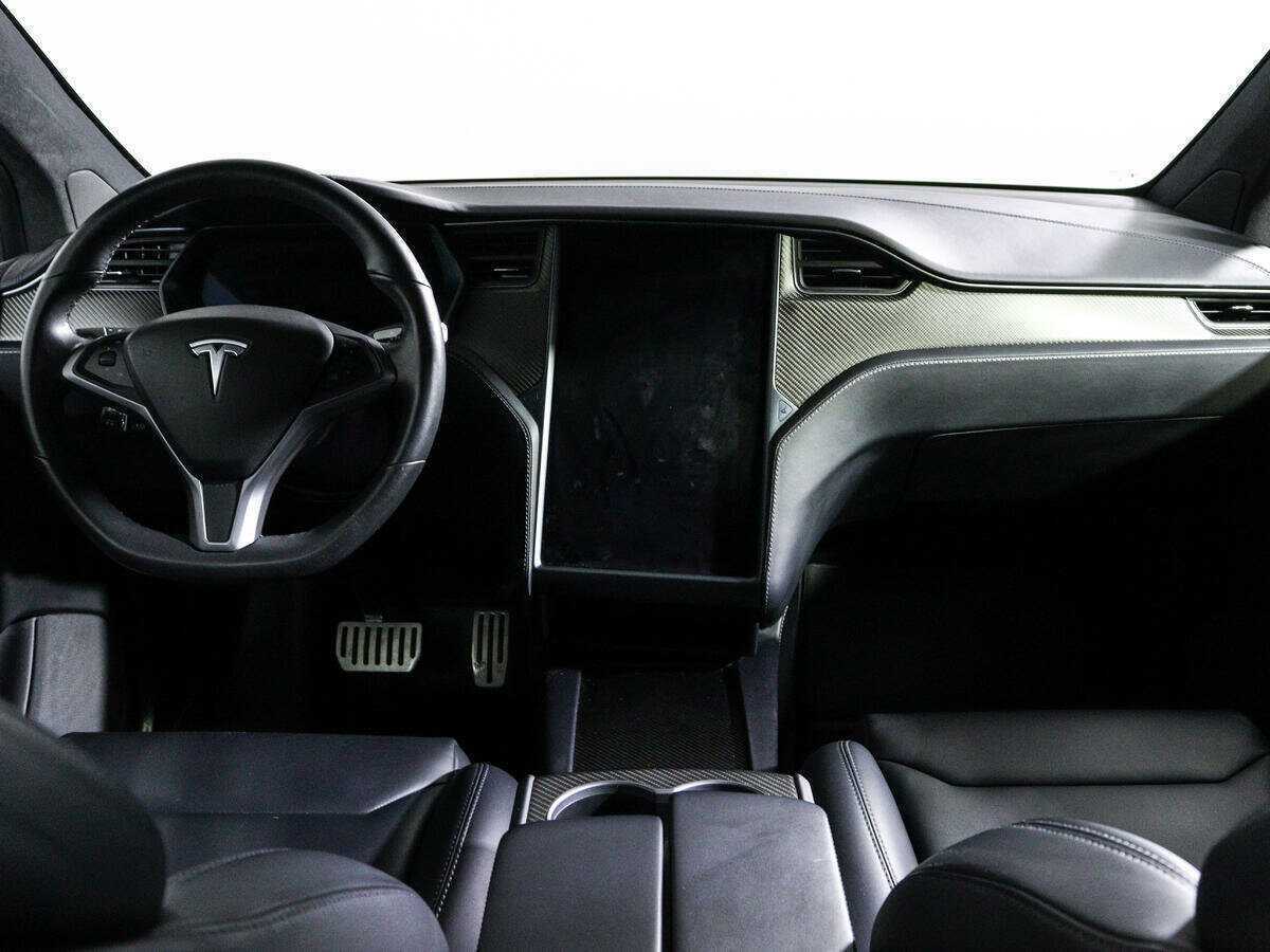 Tesla Model X с пробегом — 2019 год. Фото: #11