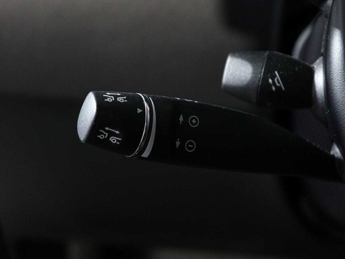 Tesla Model X с пробегом — 2019 год. Фото: #20