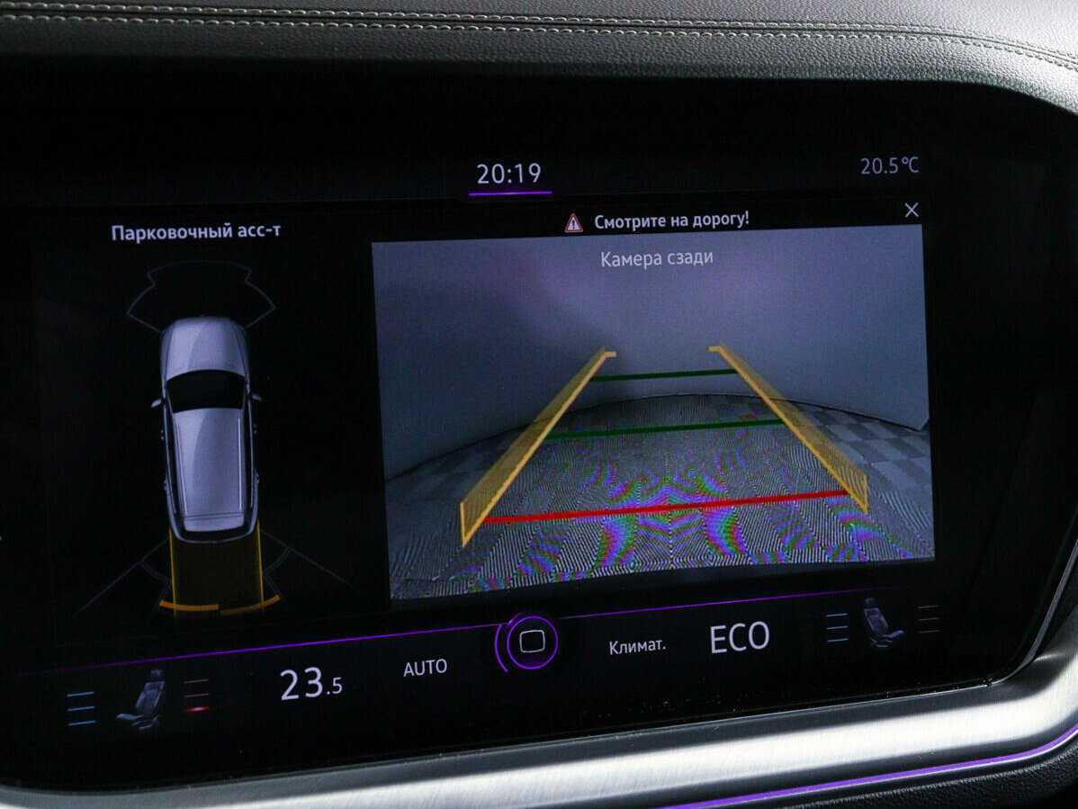 Volkswagen Touareg с пробегом — 2020 год. Фото: #19