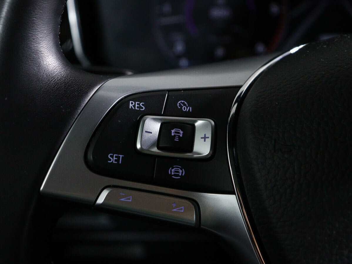 Volkswagen Touareg с пробегом — 2020 год. Фото: #25