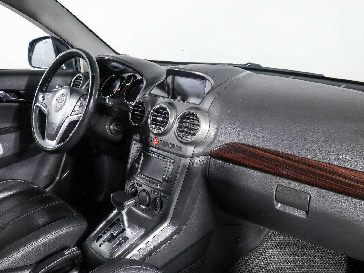 Opel Antara с пробегом — 2008 год. Фото: #8