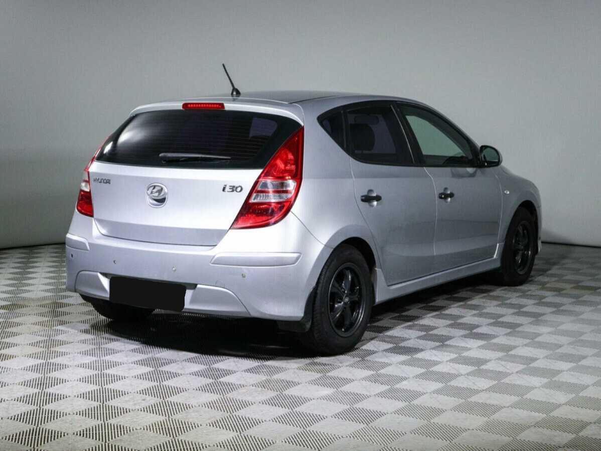 Hyundai i30 с пробегом — 2010 год. Фото: #3