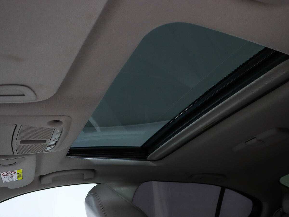 Infiniti Q50 с пробегом — 2014 год. Фото: #14