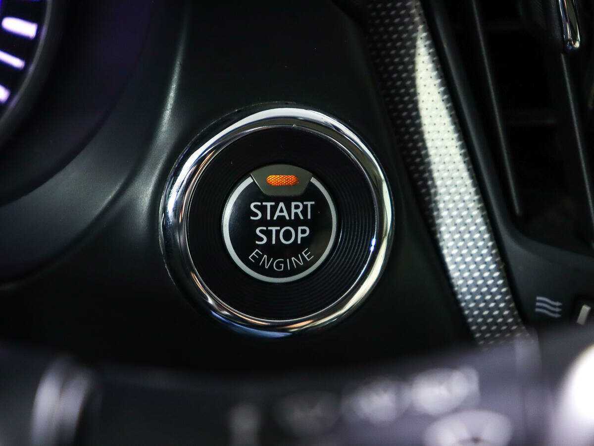 Infiniti Q50 с пробегом — 2014 год. Фото: #15