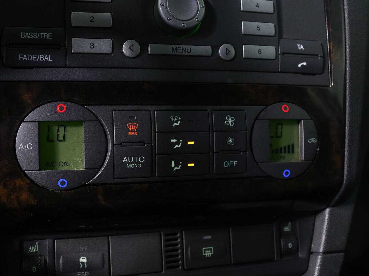 Ford Focus с пробегом — 2006 год. Фото: #12