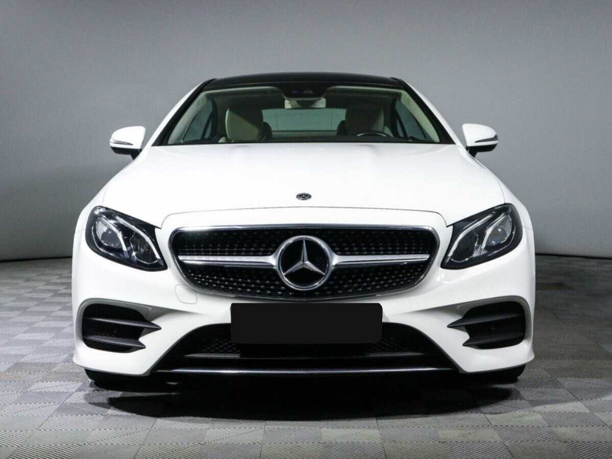 Mercedes-Benz E-Класс с пробегом — 2018 год. Фото: #1