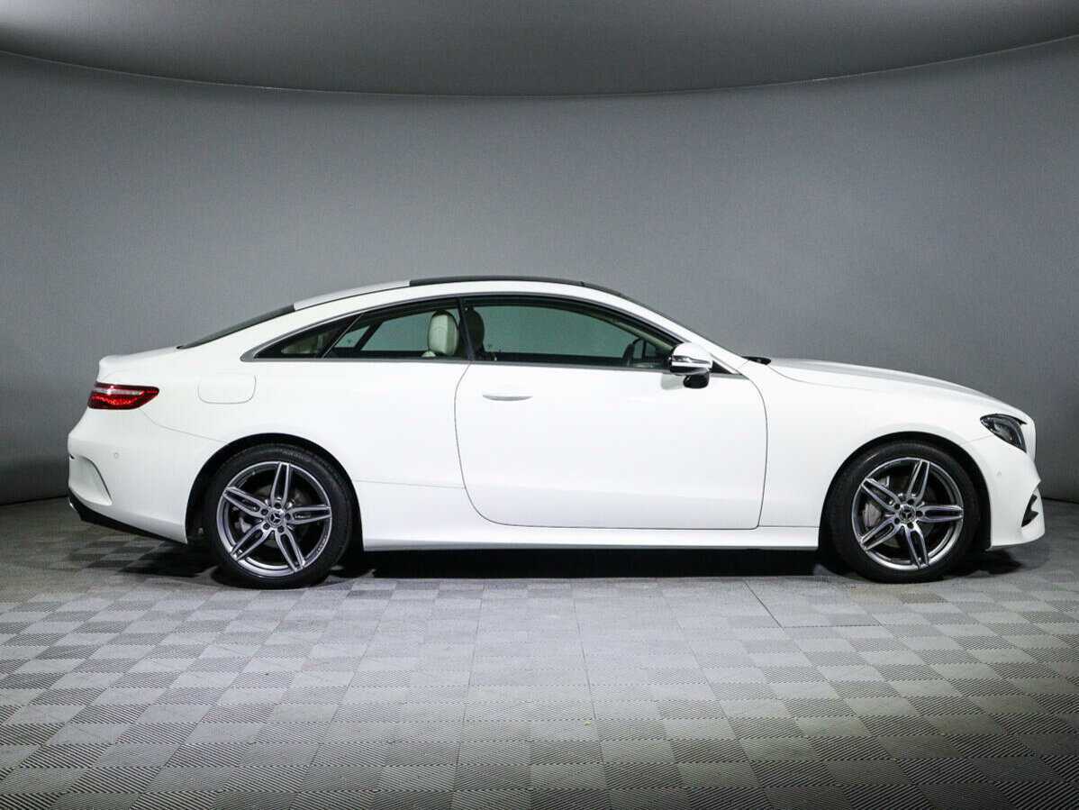 Mercedes-Benz E-Класс с пробегом — 2018 год. Фото: #3