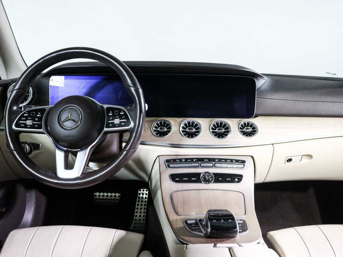 Mercedes-Benz E-Класс с пробегом — 2018 год. Фото: #11