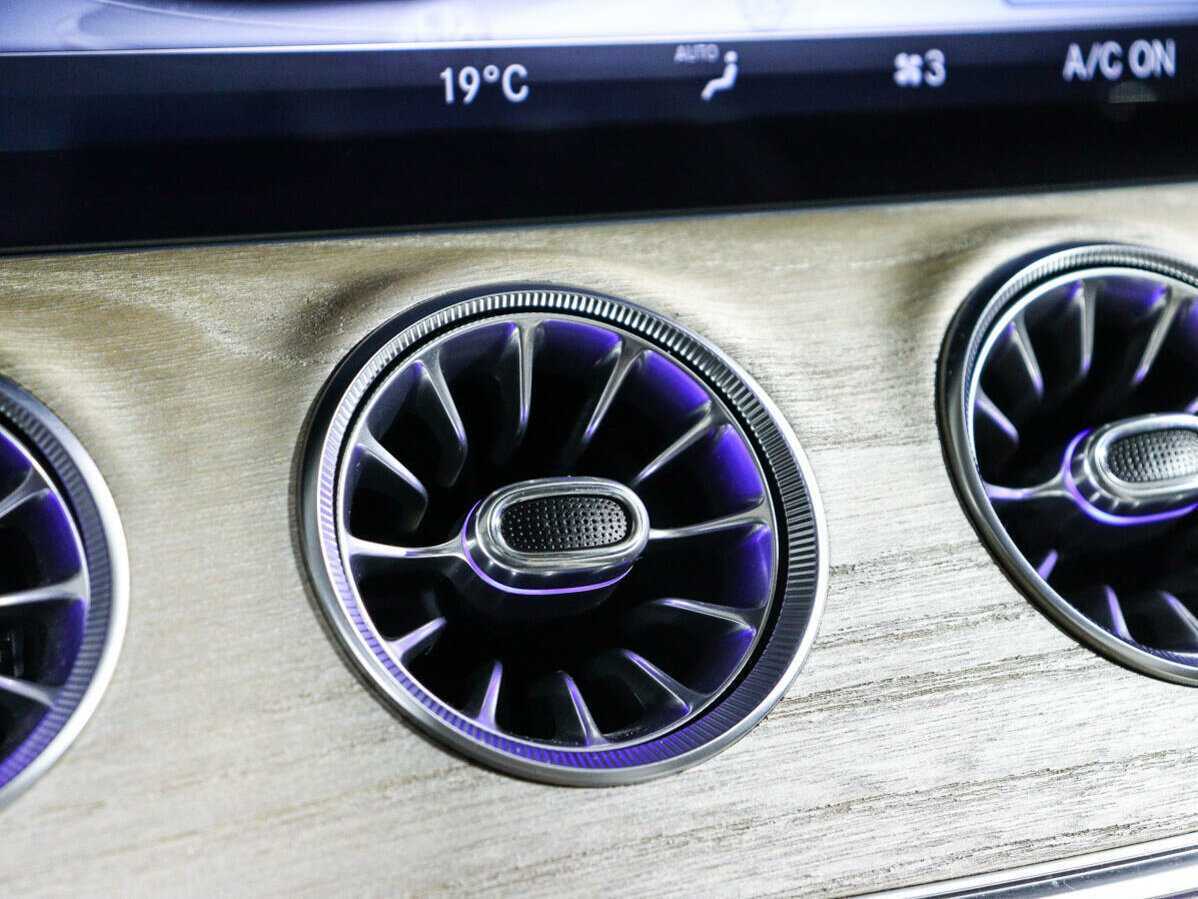 Mercedes-Benz E-Класс с пробегом — 2018 год. Фото: #30