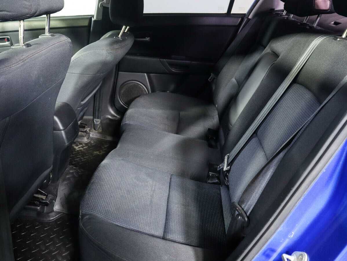 Mazda 3 с пробегом — 2006 год. Фото: #7
