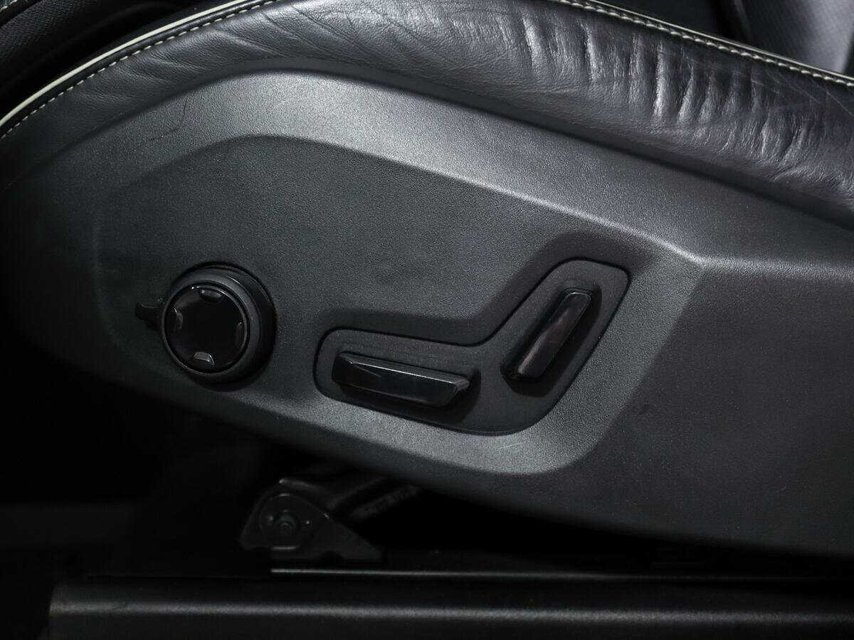 Volvo XC90 с пробегом — 2017 год. Фото: #17