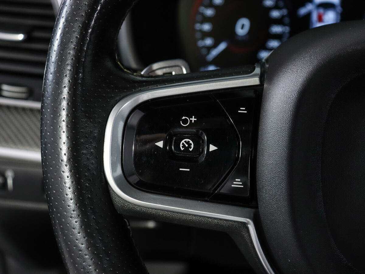Volvo XC90 с пробегом — 2017 год. Фото: #19