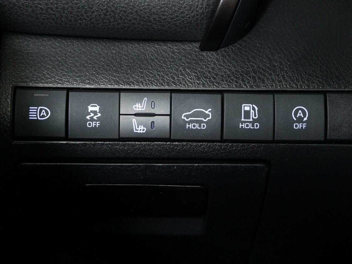 Toyota Camry с пробегом — 2023 год. Фото: #15