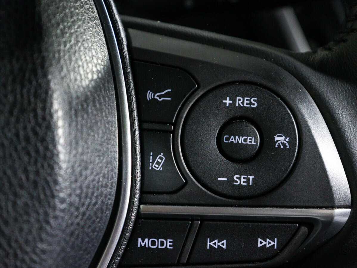 Toyota Camry с пробегом — 2023 год. Фото: #16