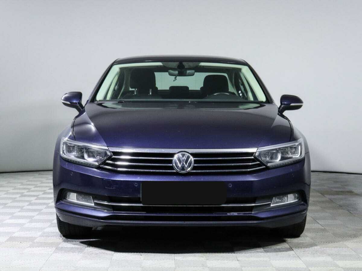 Volkswagen Passat с пробегом — 2016 год. Фото: #1
