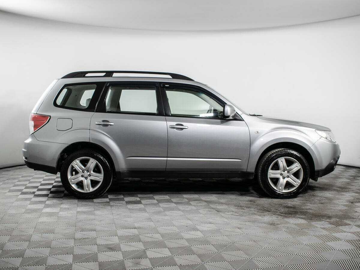Subaru Forester с пробегом — 2010 год. Фото: #3