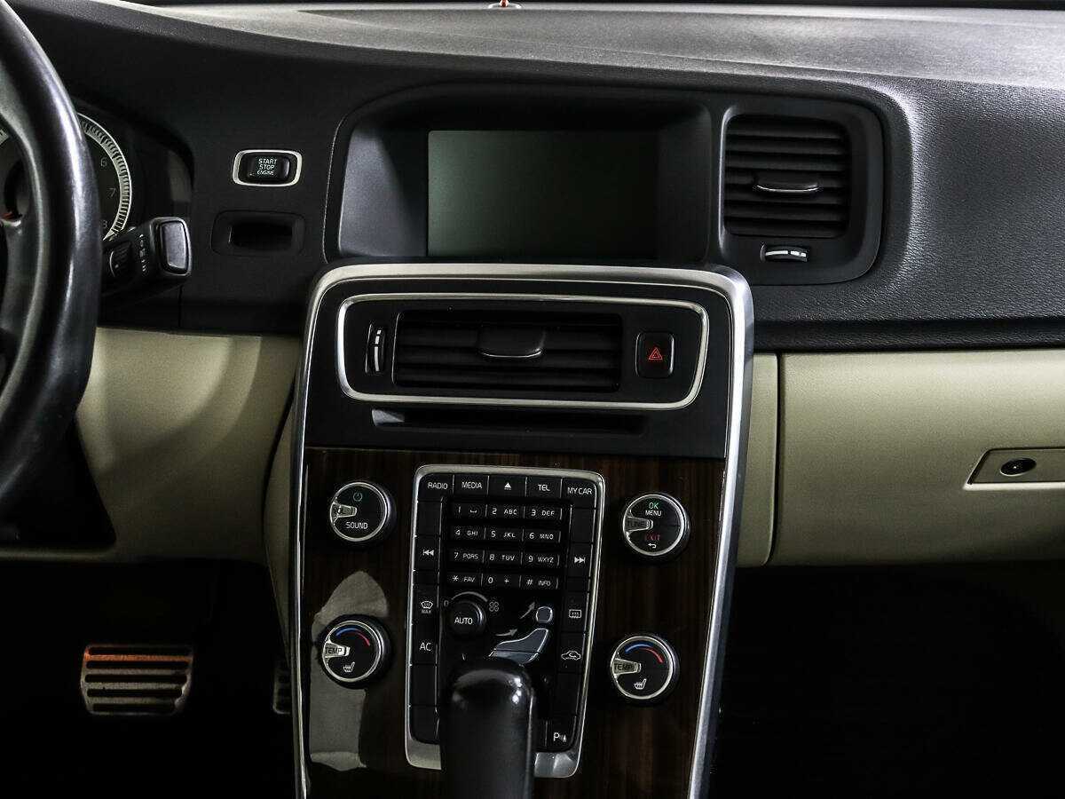 Volvo S60 с пробегом — 2011 год. Фото: #11