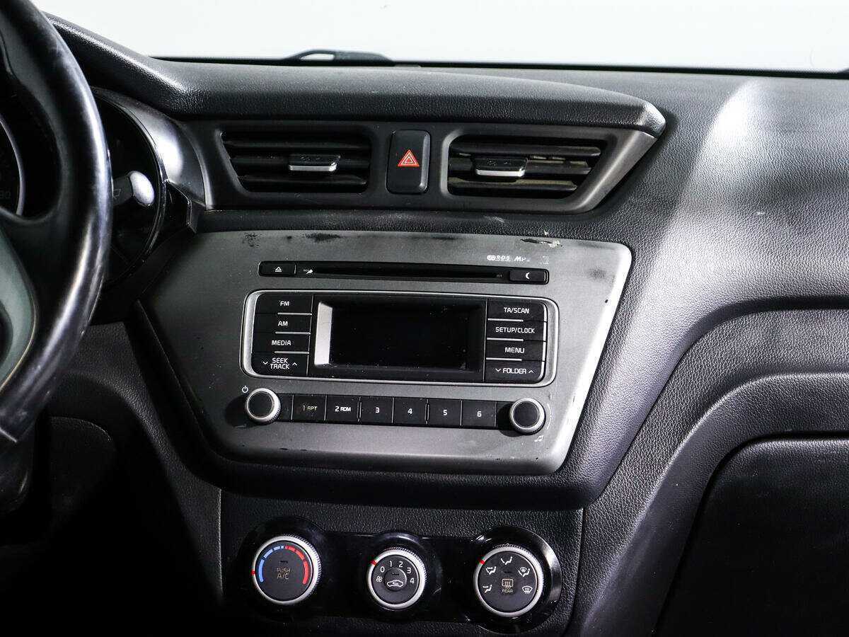 Kia Rio с пробегом — 2017 год. Фото: #12