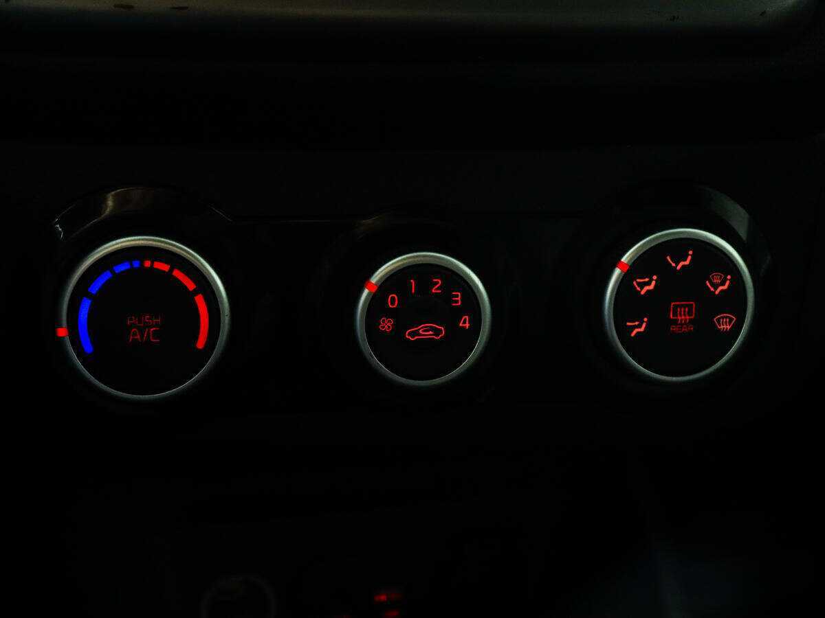 Kia Rio с пробегом — 2017 год. Фото: #14