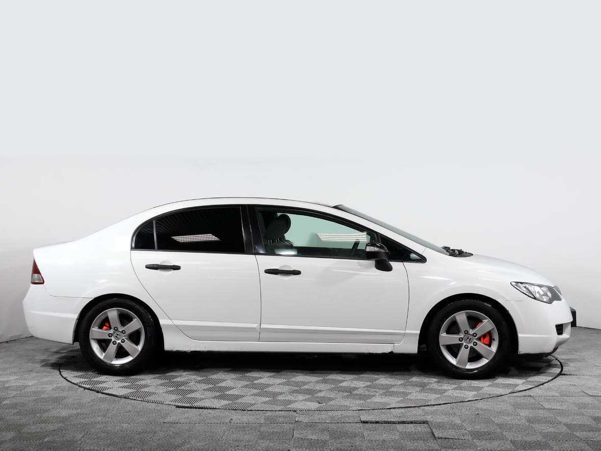 Honda Civic с пробегом — 2008 год. Фото: #2