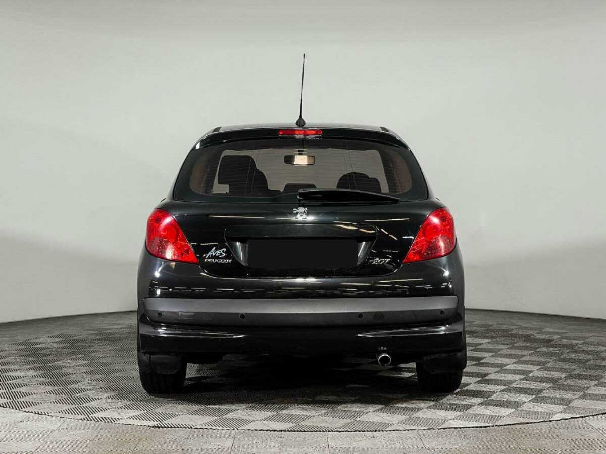 Peugeot 207 с пробегом — 2008 год. Фото: #5