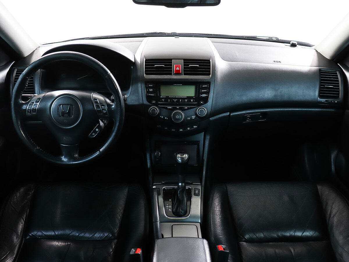 Honda Accord с пробегом — 2008 год. Фото: #10