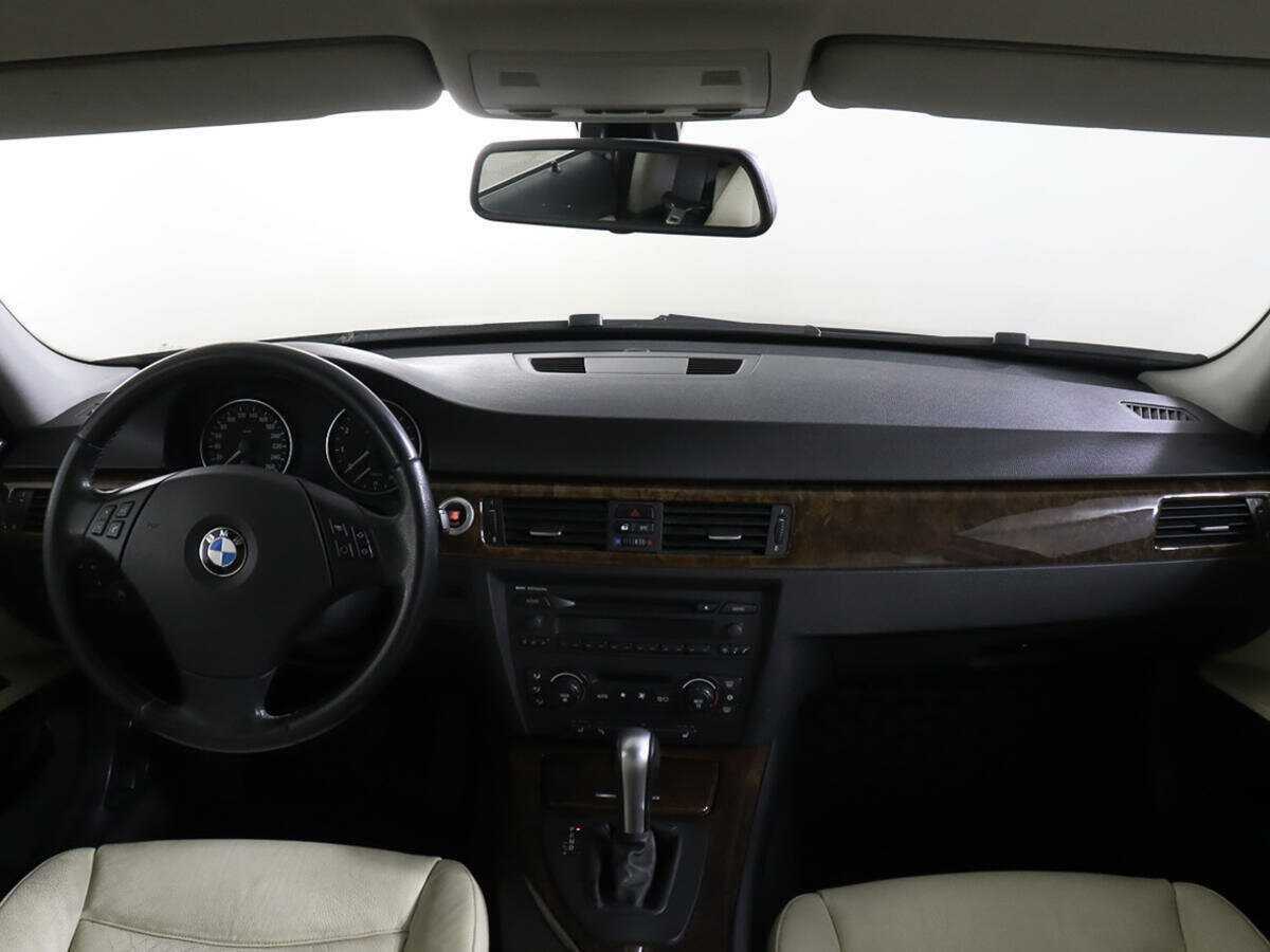 BMW 3 серии с пробегом — 2005 год. Фото: #10