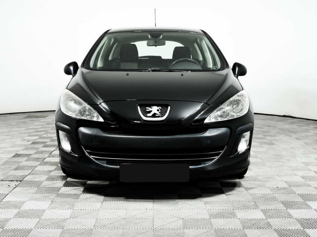 Peugeot 308 с пробегом — 2010 год. Фото: #1