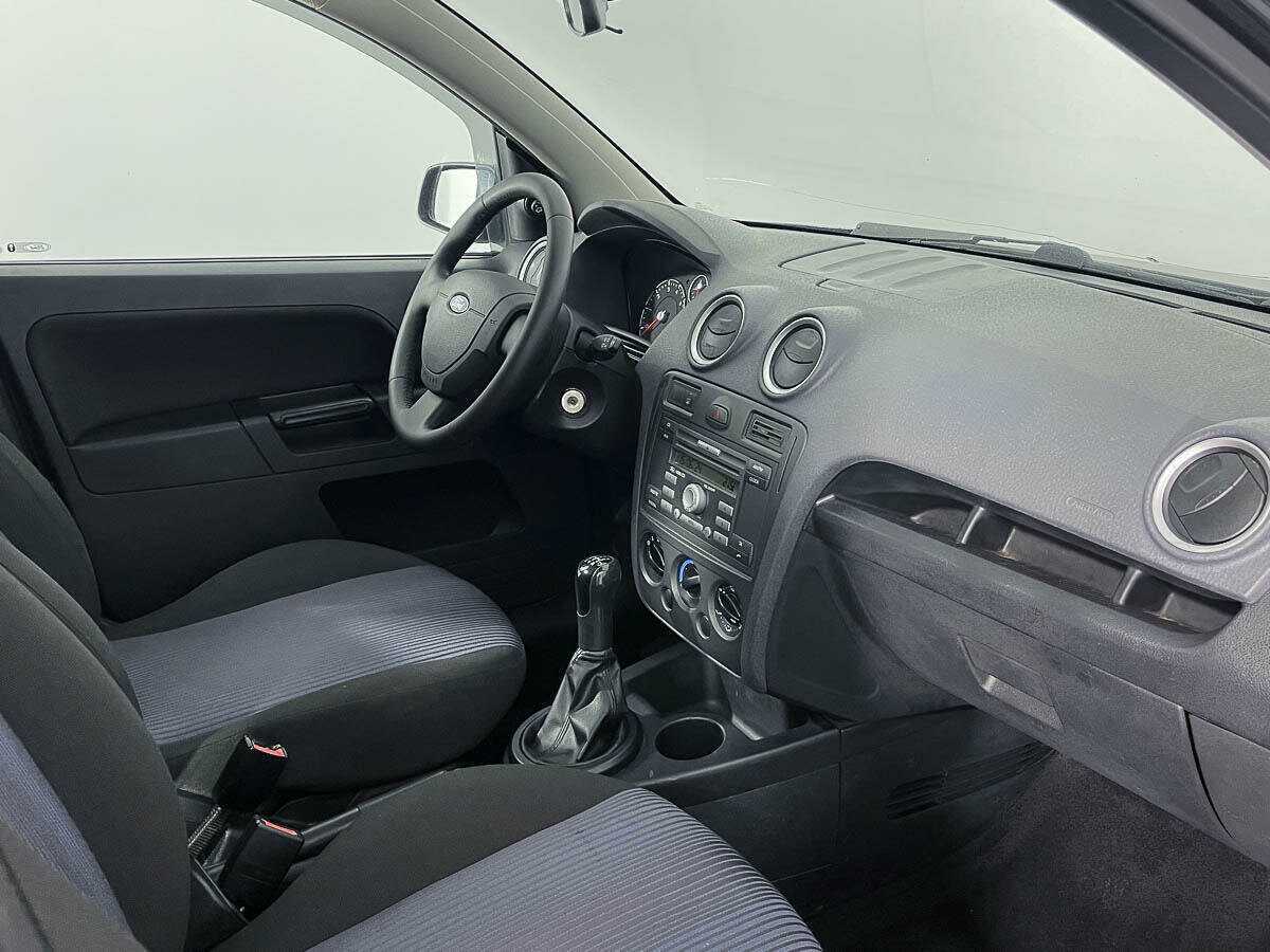 Ford Fusion с пробегом — 2007 год. Фото: #6