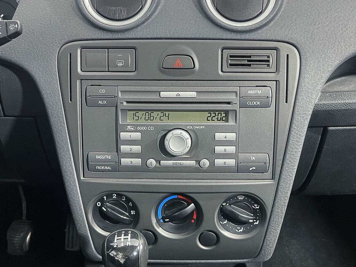 Ford Fusion с пробегом — 2007 год. Фото: #11