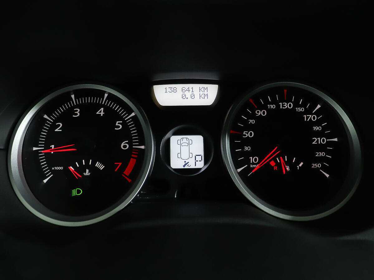 Renault Megane с пробегом — 2008 год. Фото: #13