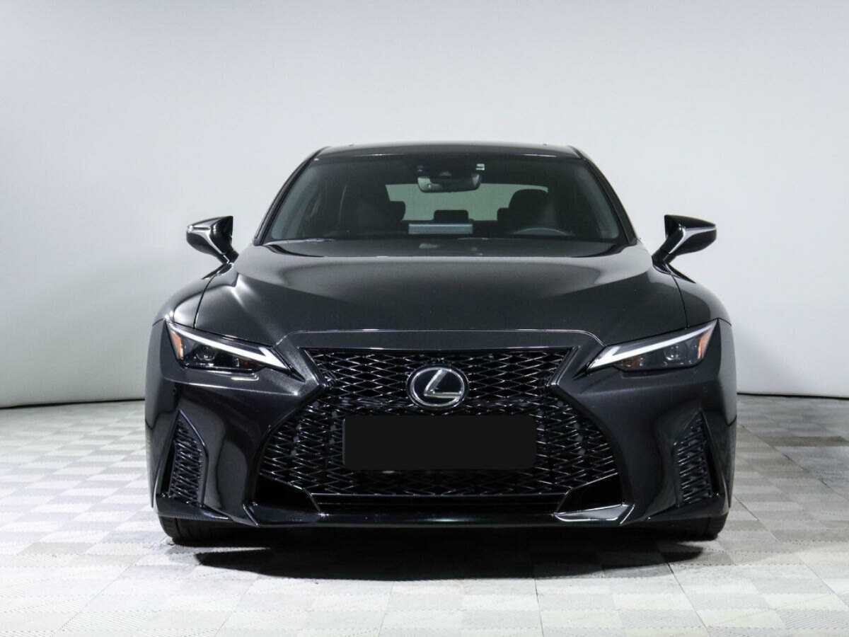 Lexus IS с пробегом — 2021 год. Фото: #1