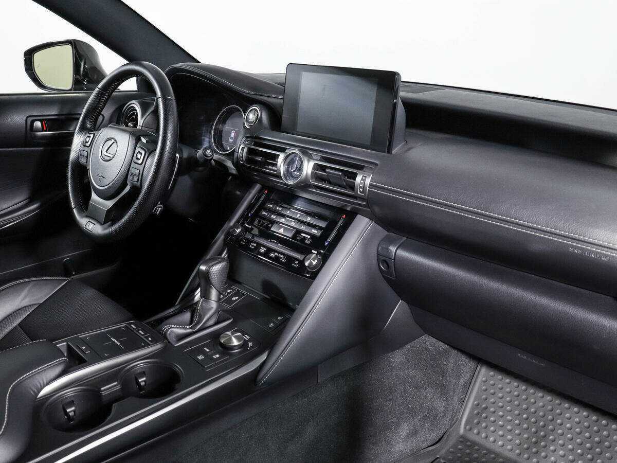 Lexus IS с пробегом — 2021 год. Фото: #8