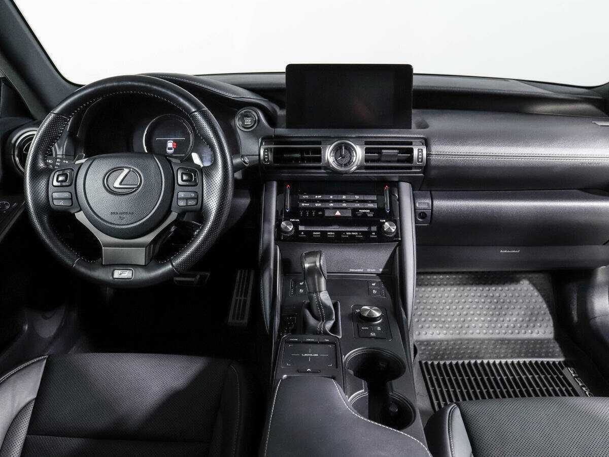 Lexus IS с пробегом — 2021 год. Фото: #11