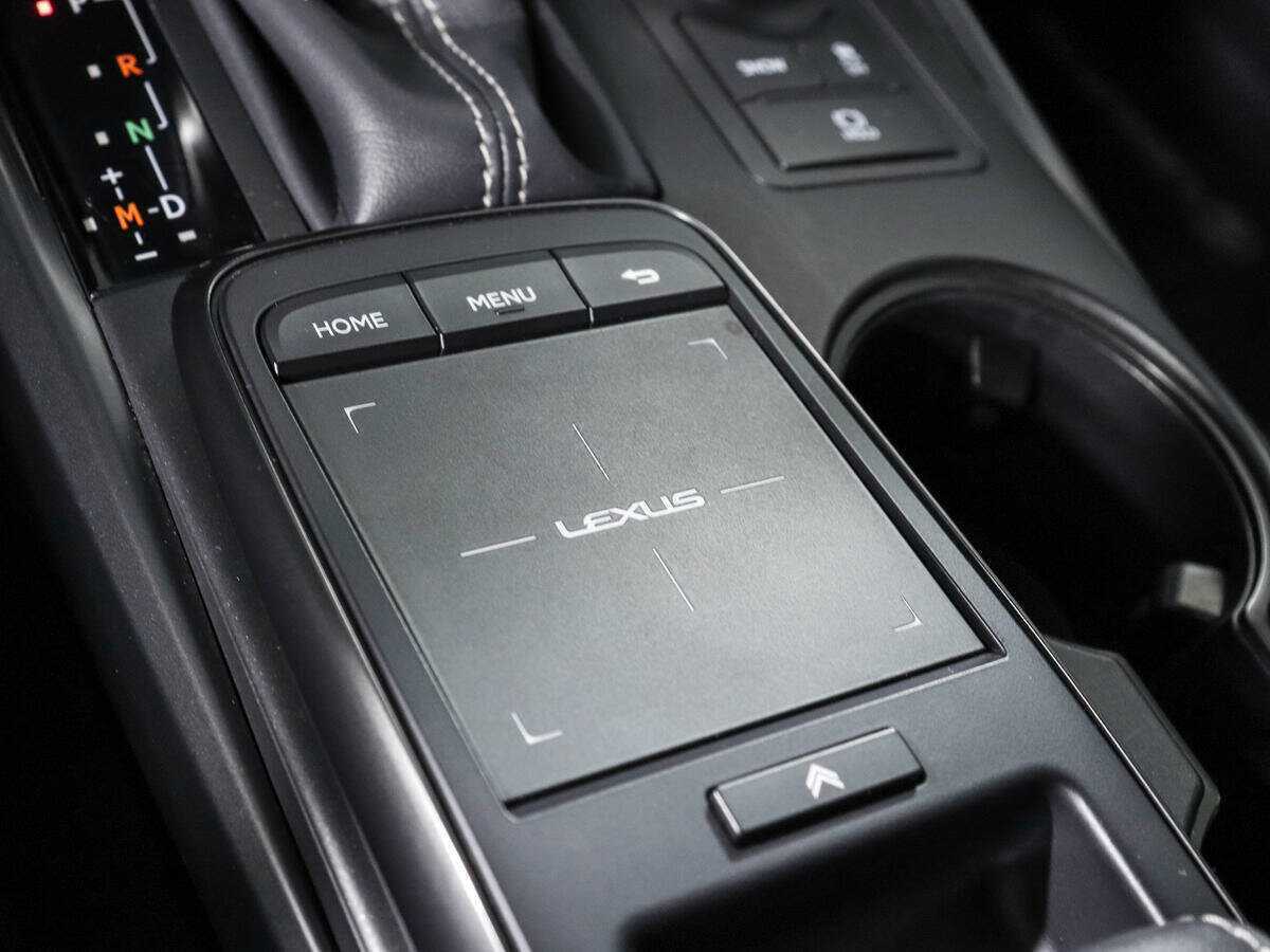 Lexus IS с пробегом — 2021 год. Фото: #18