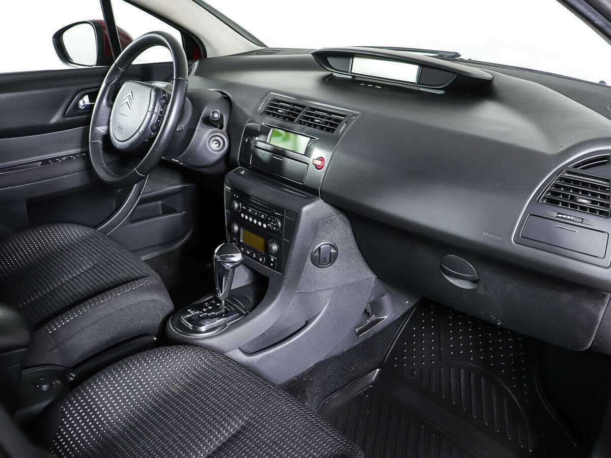 Citroen C4 с пробегом — 2010 год. Фото: #8