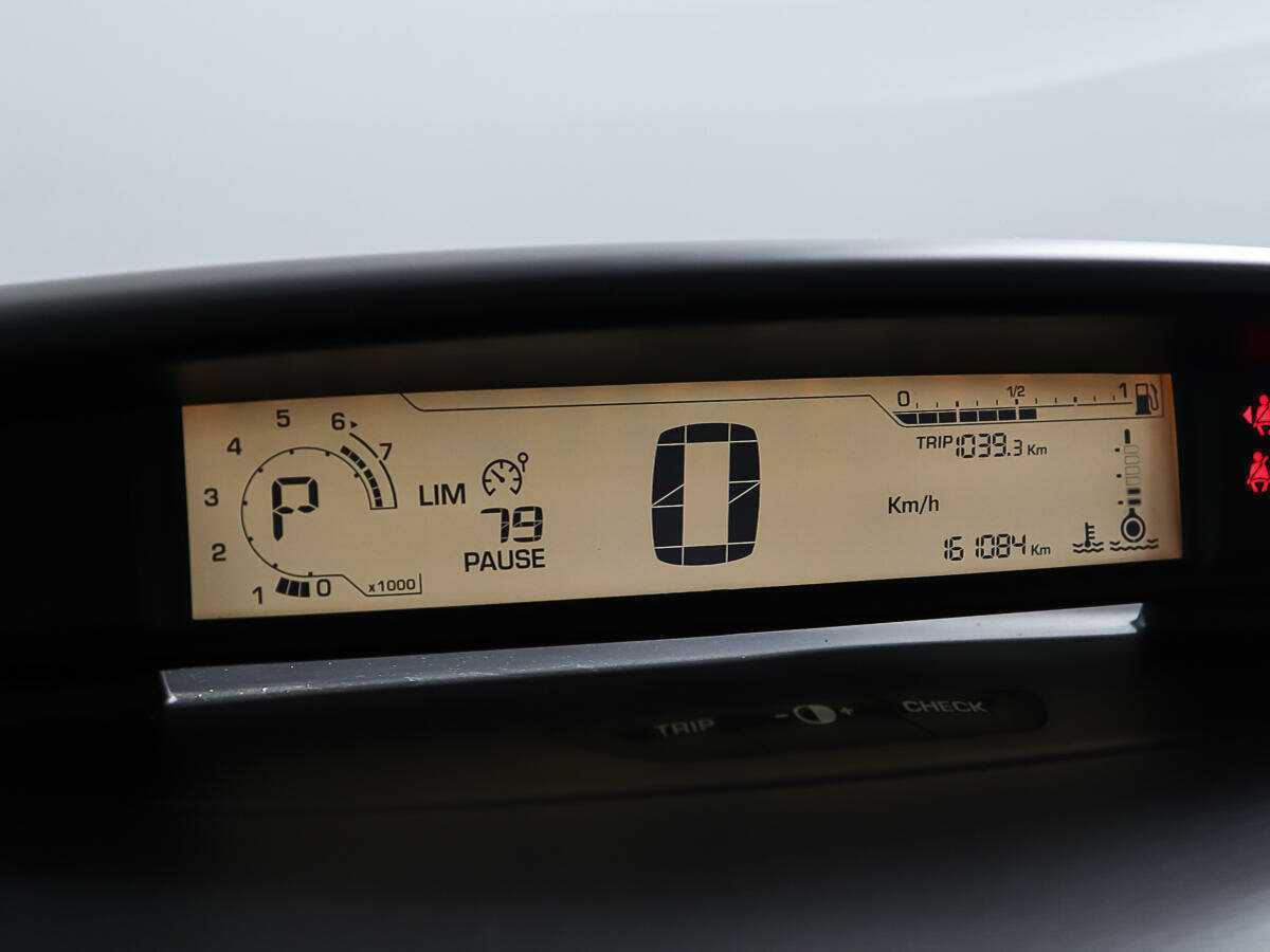 Citroen C4 с пробегом — 2010 год. Фото: #12