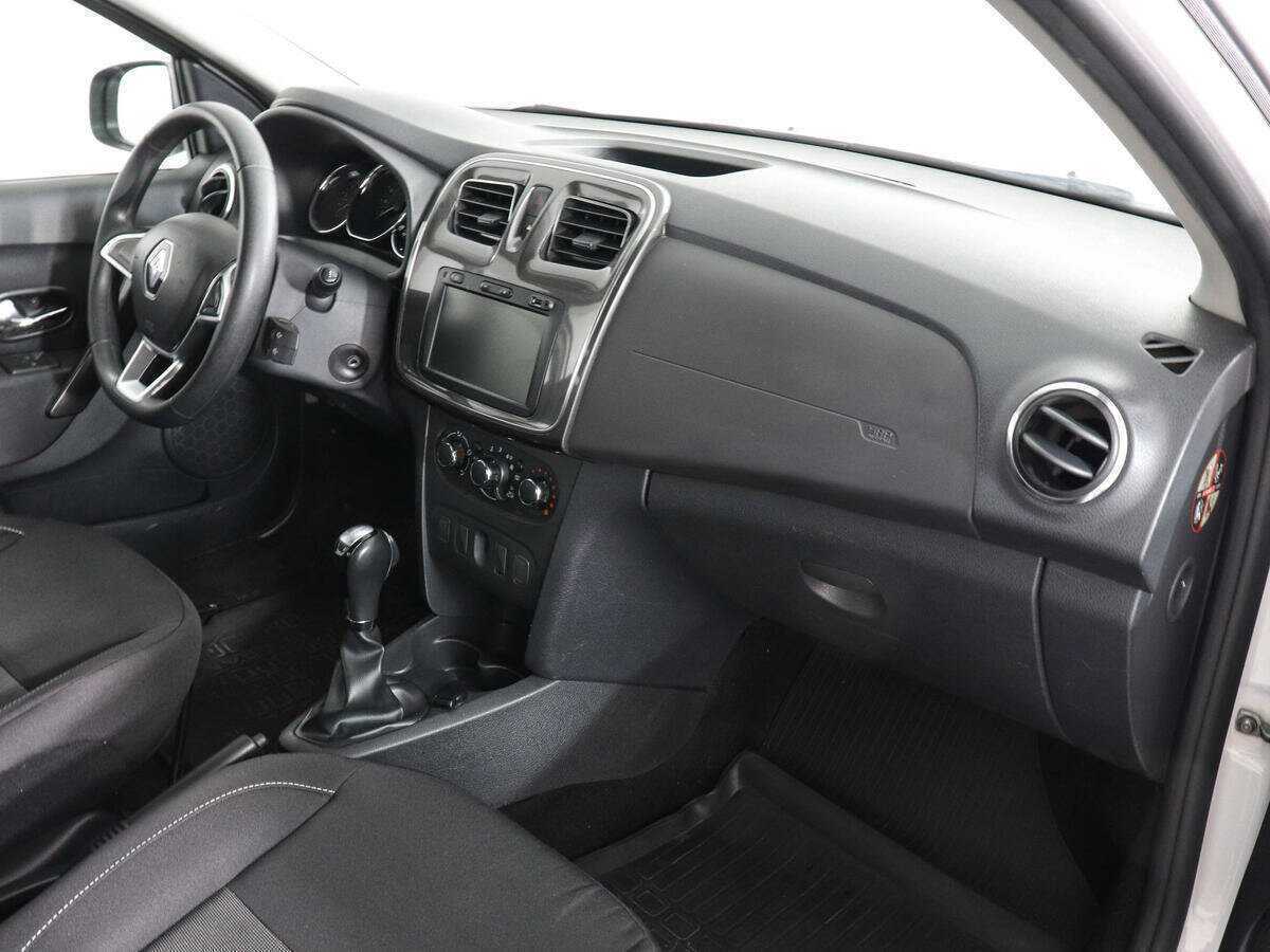 Renault Logan с пробегом — 2020 год. Фото: #9
