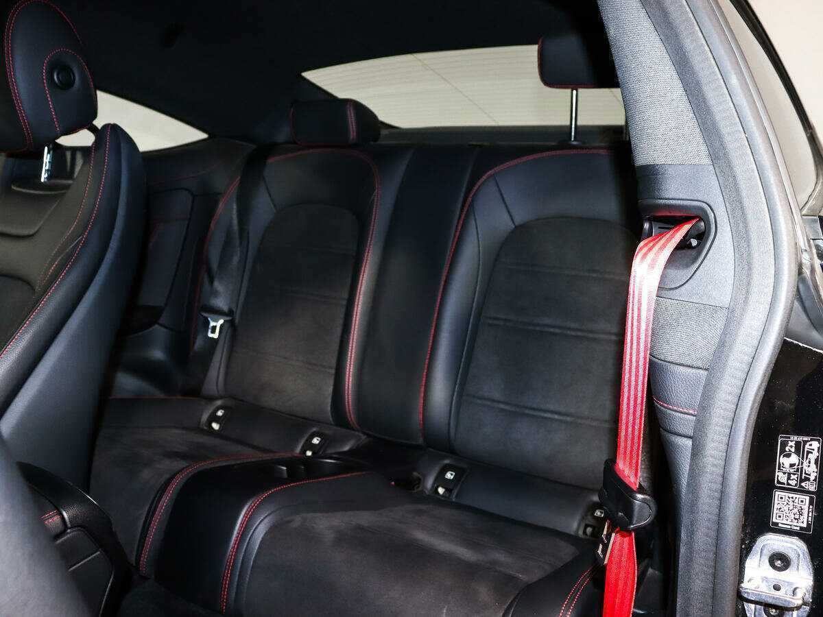 Mercedes-Benz C-Класс AMG с пробегом — 2019 год. Фото: #9