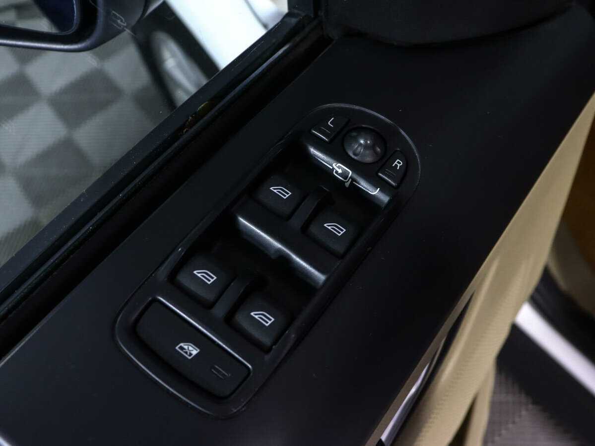 Land Rover Freelander с пробегом — 2011 год. Фото: #13