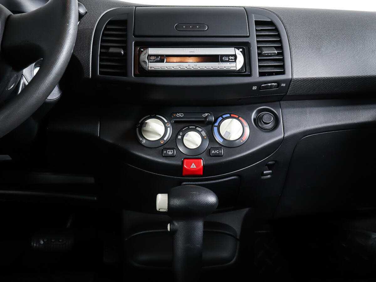 Nissan Micra с пробегом — 2004 год. Фото: #10