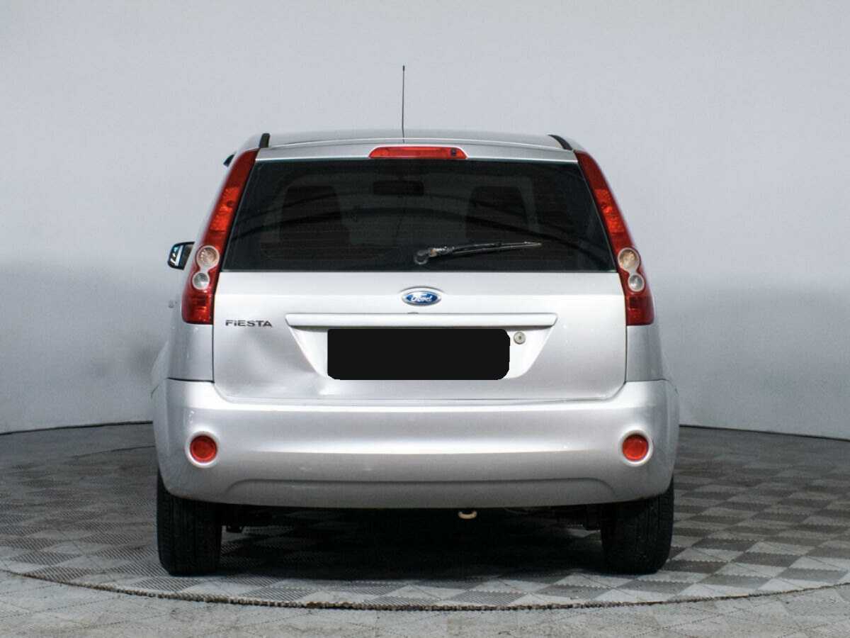 Ford Fiesta с пробегом — 2007 год. Фото: #5