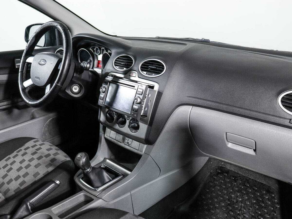 Ford Focus с пробегом — 2008 год. Фото: #6