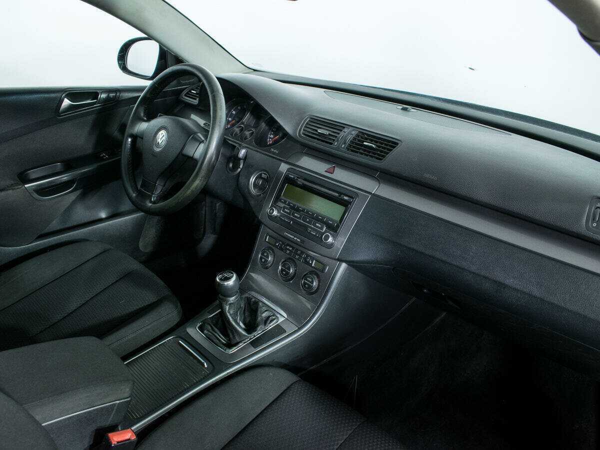 Volkswagen Passat с пробегом — 2008 год. Фото: #8